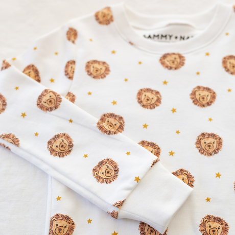 Lucky Lion Pajama Set 2nd details