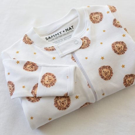 Lucky Lion Zipper Romper details 2