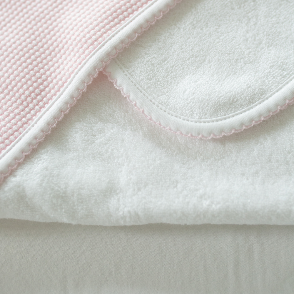 Popcorn Baby Towel + Wash Set in Light Pink